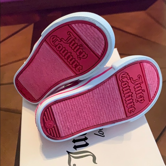 Juicy Couture Pink Slip Ons - Picture 5 of 7